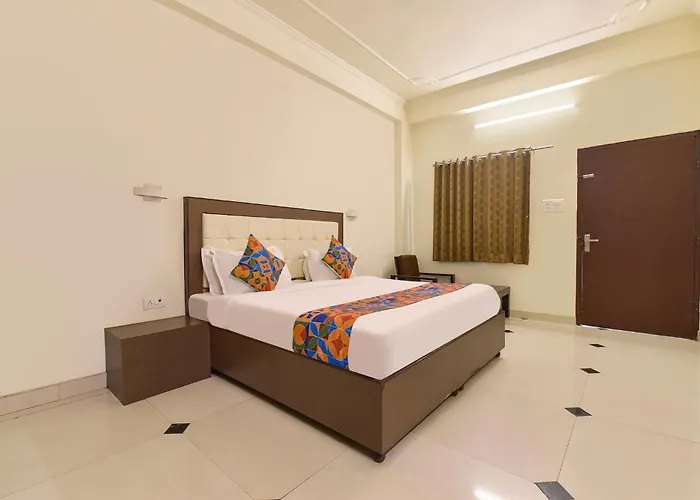 Fabhotel Dream Palace Jaipur